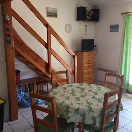 Villa T3 Avec Piscine Et Parking Pour 6 Pers A Port Barcares - Fr-1-81-256 *