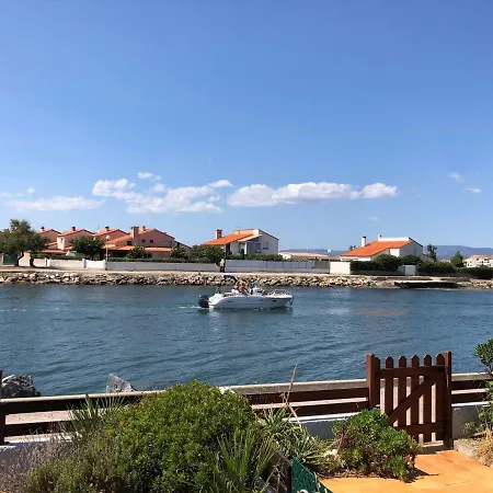 T3 Avec Piscine Et Parking Pour 6 Pers A Port Barcares - Fr-1-81-256 Le Barcares